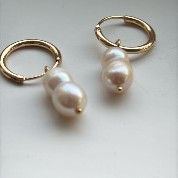 Men’s Twin Pearl Gold Hoop Earrings Genuine Cultured Double Pearl Drop Hoops New - Picture 3 of 6